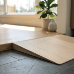 Stufenrampen aus Holz für Saugroboter nach Maß vom Schreiner